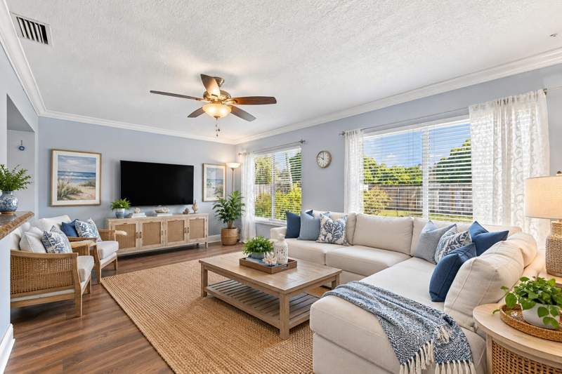 3 bedroom Single Family Residence at 3801 NW 104th Avenue, Coral Springs Lakes, Coral Springs — photo 3
