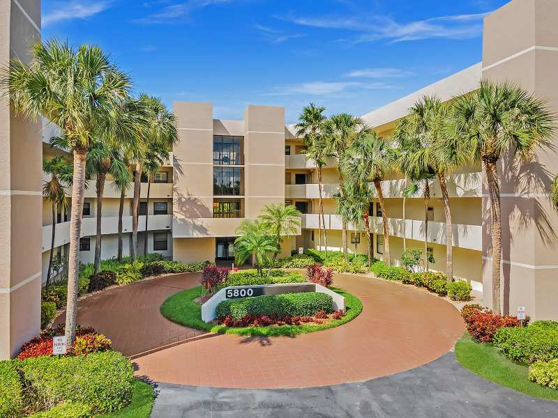 2 bedroom Condominium at 5650 Camino Del Sol #306, Camino Real Village Condo, Boca Raton — photo 1