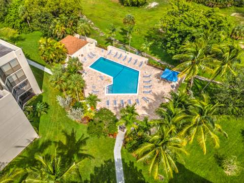 5650 Camino Del Sol #306, Boca Raton FL - photo 6 of 11