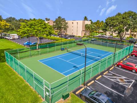 5650 Camino Del Sol #306, Boca Raton FL - photo 7 of 11