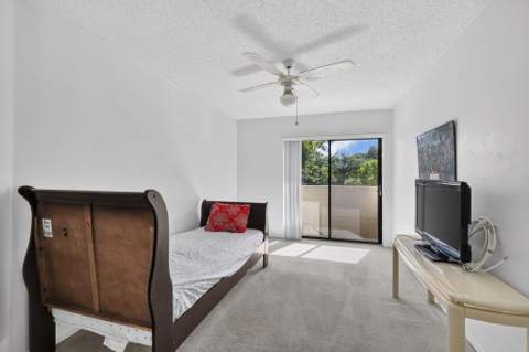 3326 Perimeter Drive, Greenacres FL - photo 8 of 51