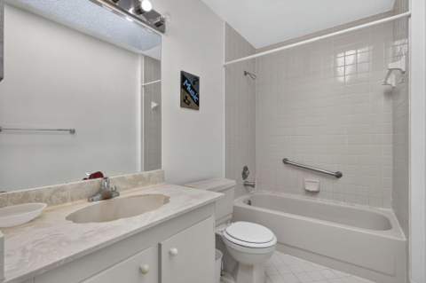 3326 Perimeter Drive, Greenacres FL - photo 12 of 51