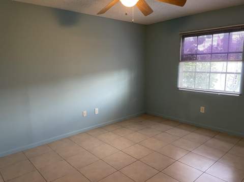 950 S Kanner Hwy B-7 Highway #B-7, Stuart FL - photo 7 of 14