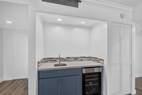 3589 S Ocean Boulevard #303, South Palm Beach FL - photo 10 of 70