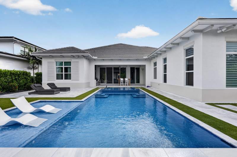 5 bedroom Single Family Residence at 9372 Coral Isles Circle, Avenir - Coral Isles, Palm Beach Gardens — photo 2