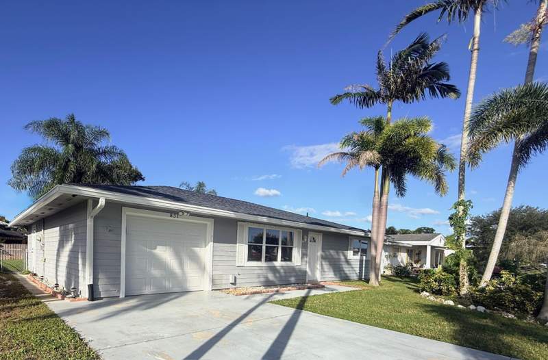 2 bedroom Single Family Residence at 831 SE Carnival Avenue, Port St Lucie Section 3, Port St. Lucie — photo 3
