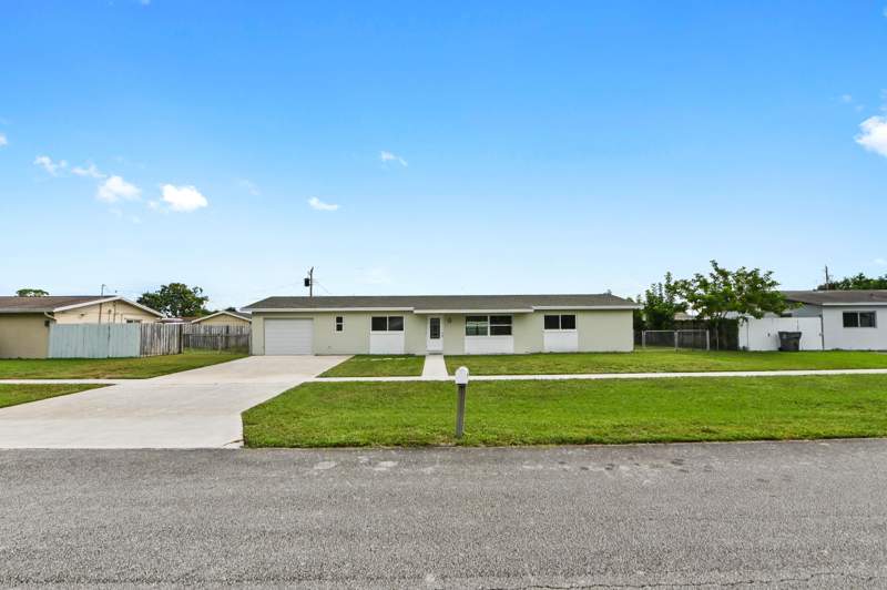 3 bedroom Single Family Residence at 1580 Roy Drive, Forest Hill Park, West Palm Beach — photo 3