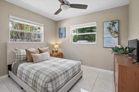 108 NE 22nd Street, Wilton Manors FL - photo 11 of 24