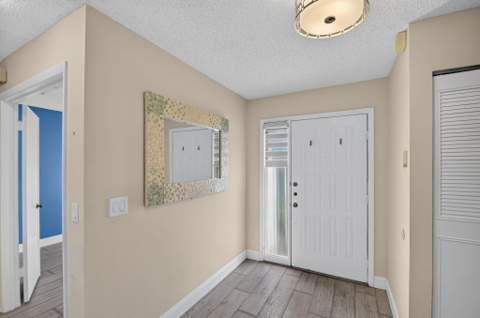 174 Sarita Court, Royal Palm Beach FL - photo 8 of 64