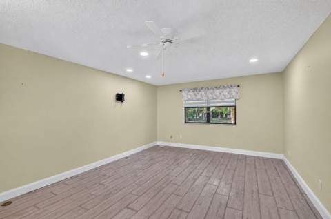 174 Sarita Court, Royal Palm Beach FL - photo 18 of 64