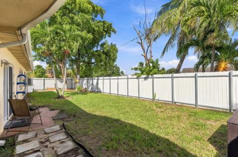 6100 Hayes Street, Hollywood FL - photo 20 of 23