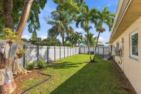 6100 Hayes Street, Hollywood FL - photo 22 of 23
