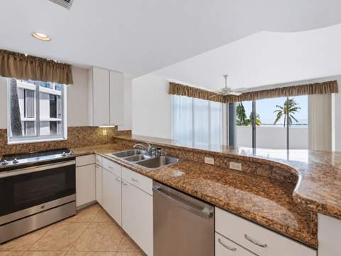 120 Inlet Way #301, Palm Beach Shores FL - photo 10 of 44
