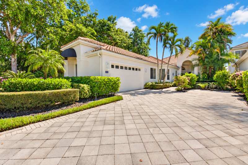 4 bedroom Single Family Residence at 3528 NW Clubside Circle, Clubside At Woodfield Country Club, Boca Raton — photo 1