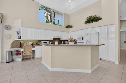3528 NW Clubside Circle, Boca Raton FL - photo 19 of 103