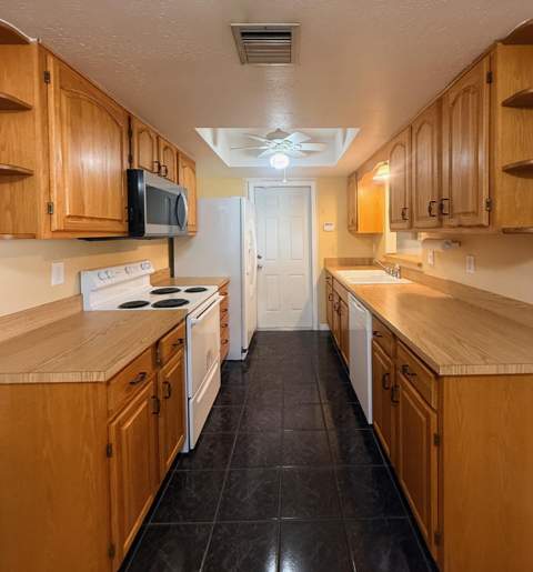 831 SE Carnival Avenue, Port St. Lucie FL - photo 12 of 42