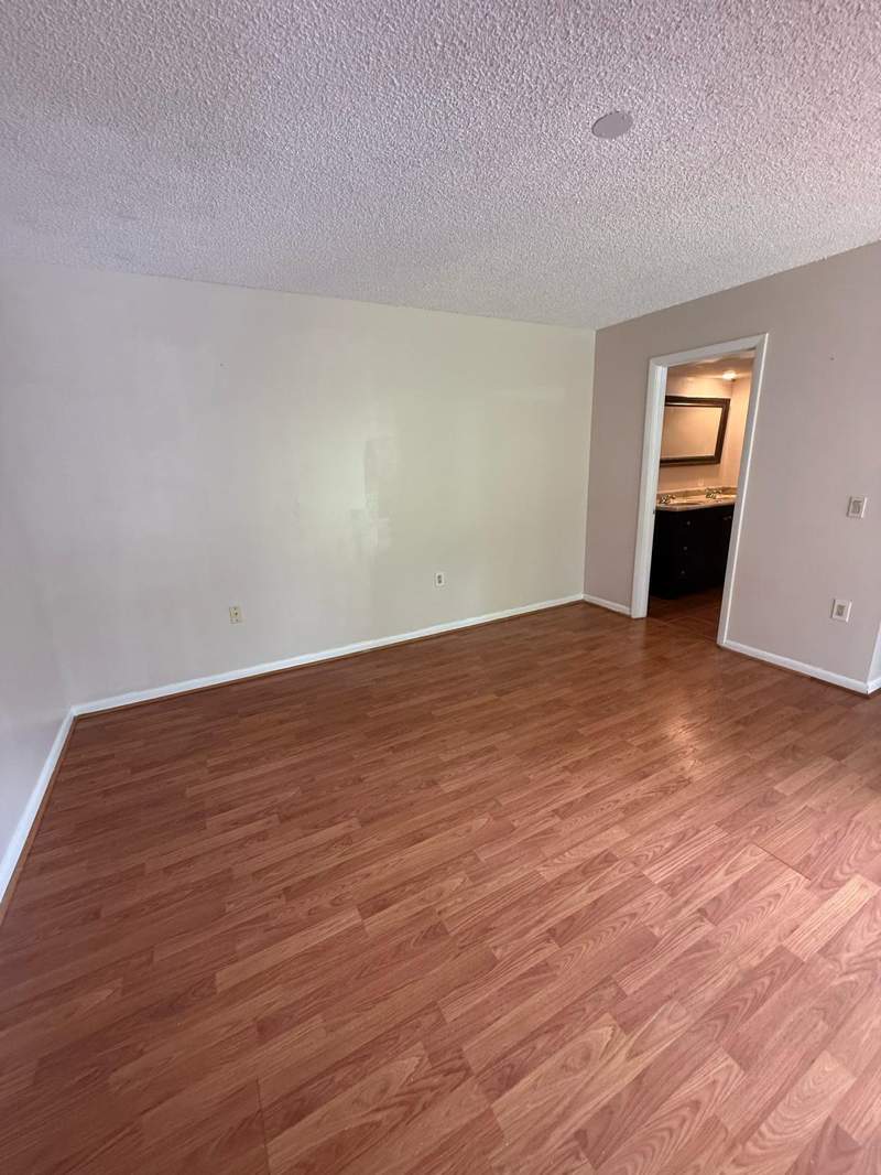 2 bedroom Townhouse at 4717 47th Way, Village Of Sandalwood Lakes 3, West Palm Beach — photo 5