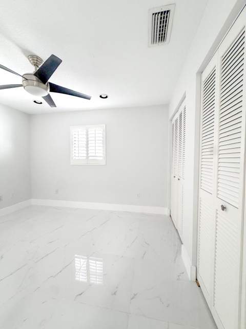 1007 Wynndale Way, Lantana FL - photo 15 of 25