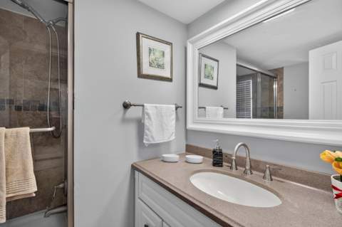 3871 Via Poinciana #202, Lake Worth FL - photo 18 of 35