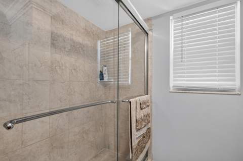 3871 Via Poinciana #202, Lake Worth FL - photo 24 of 35