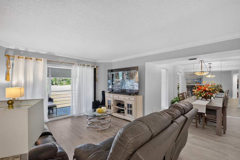 2 bedroom Condominium at 3871 Via Poinciana #202, Poinciana Place Condo 1,2,8 And 9, Lake Worth — photo 5