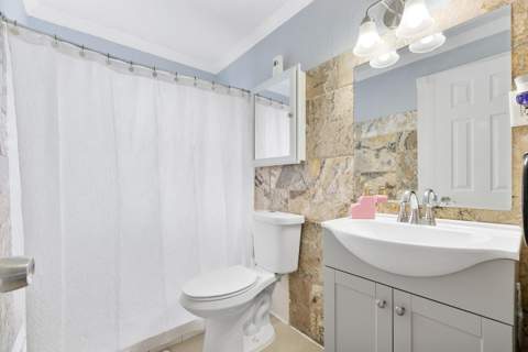 2911 NE 11th Avenue, Pompano Beach FL - photo 9 of 43