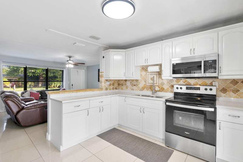 3 bedroom Single Family Residence at 2911 NE 11th Avenue, Cresthaven No 5, Pompano Beach — photo 1