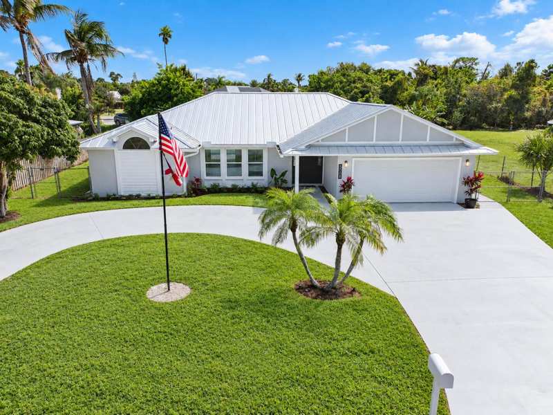 3 bedroom Single Family Residence at 5008 SE Major Way, Tall Pines, Stuart — photo 1