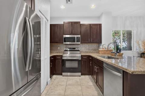 305 NE 47th Place #305, Deerfield Beach FL - photo 7 of 50