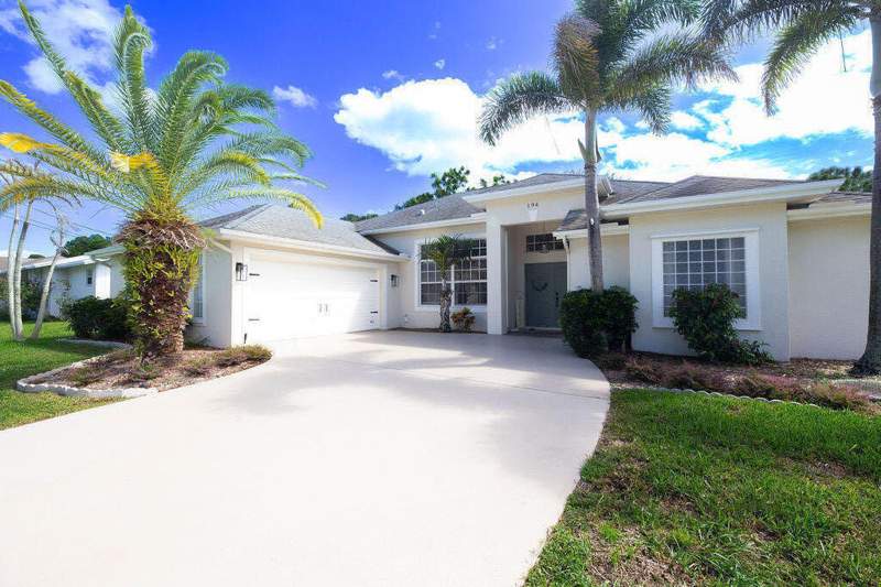 4 bedroom Single Family Residence at 194 SW Voltair Terrace, Port St Lucie Section 13, Port St. Lucie — photo 4