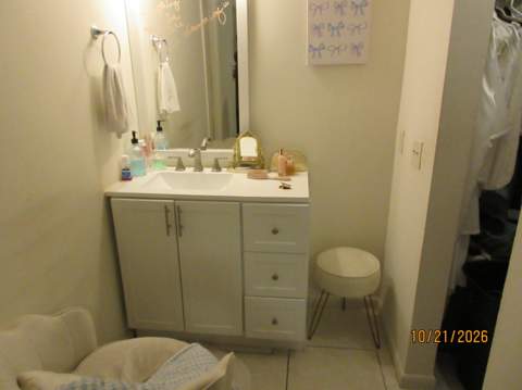 836 Crystal Lake Drive, Deerfield Beach FL - photo 6 of 8