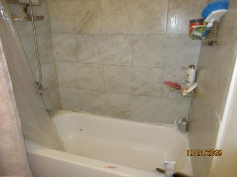 836 Crystal Lake Drive, Deerfield Beach FL - photo 7 of 8