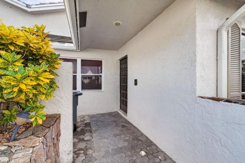 3 bedroom Villa at 7420 Champagne Place, Castel Gardens, Boca Raton — photo 4