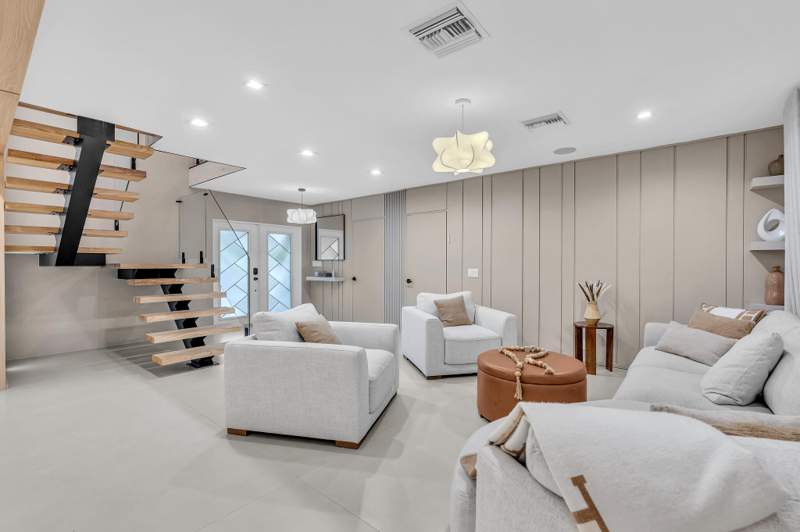 5 bedroom Single Family Residence at 3920 SW 56th Court, Oakdale, Dania Beach — photo 4