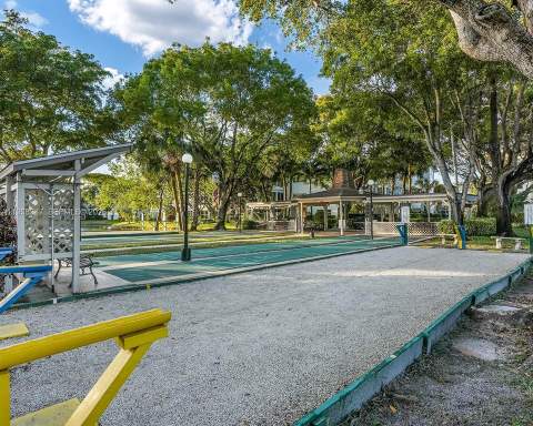 3531 NW 50th Avenue #413, Lauderdale Lakes FL - photo 23 of 28