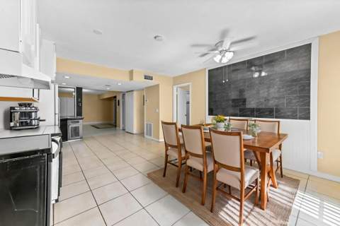 5918 S Rue Road, West Palm Beach FL - photo 10 of 27