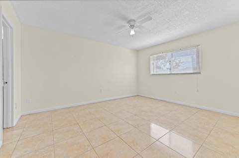 5918 S Rue Road, West Palm Beach FL - photo 13 of 27