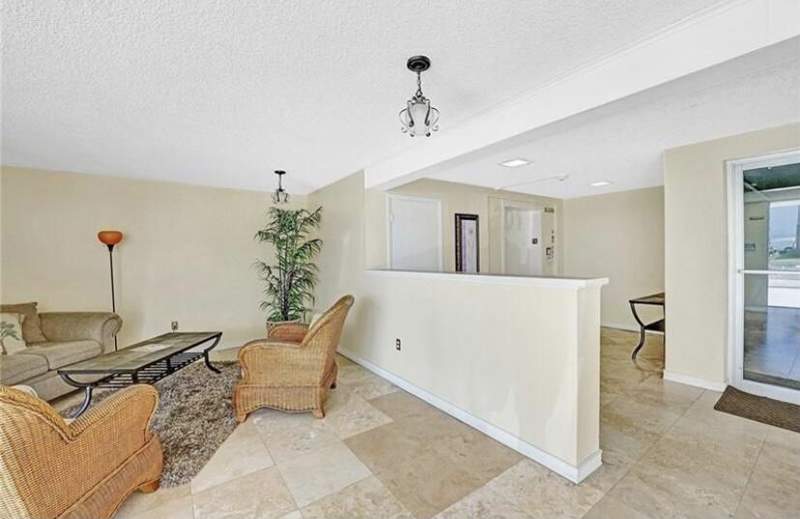 1 bedroom Condominium at 301 Croton Avenue #307, Croton Harbor Condo, Lantana — photo 3
