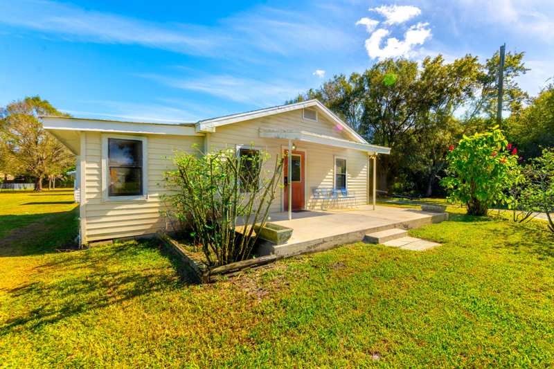 3 bedroom Single Family Residence at 6397 Peterson Road, Fort Pierce, Fort Pierce — photo 1