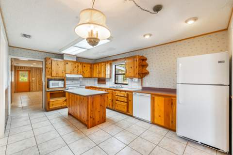 6397 Peterson Road, Fort Pierce FL - photo 10 of 21