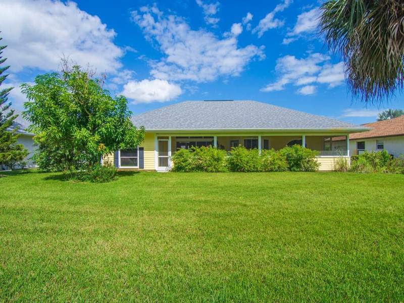 2 bedroom Single Family Residence at 4375 Gator Trace Lane, Gator Trace Subdivision, Fort Pierce — photo 4