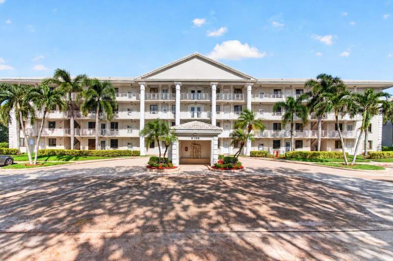 2 bedroom Condominium at 6169 Balboa Circle #103, Whitehall Condo At Camino Real, Boca Raton — photo 3