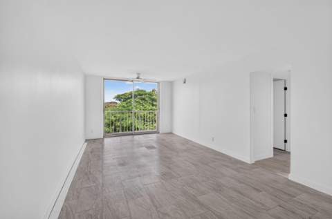 7145 Huntington Lane #408, Delray Beach FL - photo 12 of 86