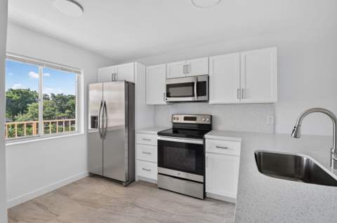 7145 Huntington Lane #408, Delray Beach FL - photo 17 of 86