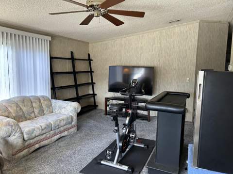 21541 NW 7th Street, Pembroke Pines FL - photo 6 of 26