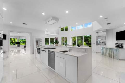 16740 Echo Hollow Circle, Delray Beach FL - photo 13 of 76