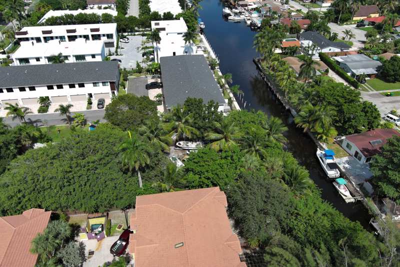 1 bedroom Single Family Residence at 4696 SW 32nd Avenue, Canal Groves, Dania Beach — photo 1