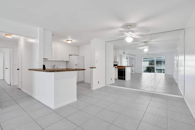 2 bedroom Condominium at 6469 Bay Club Drive #3, Bay Colony Club Condo, Fort Lauderdale — photo 5
