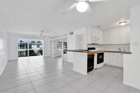 6469 Bay Club Drive #3, Fort Lauderdale FL - photo 7 of 49
