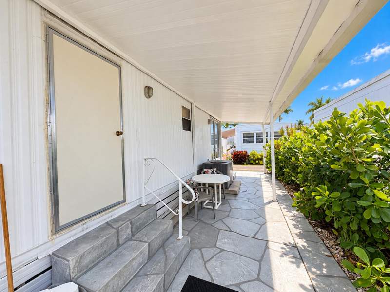 1 bedroom Stock Cooperative at 15 Hibiscus Drive #I, Briny Breezes Inc, Briny Breezes — photo 4